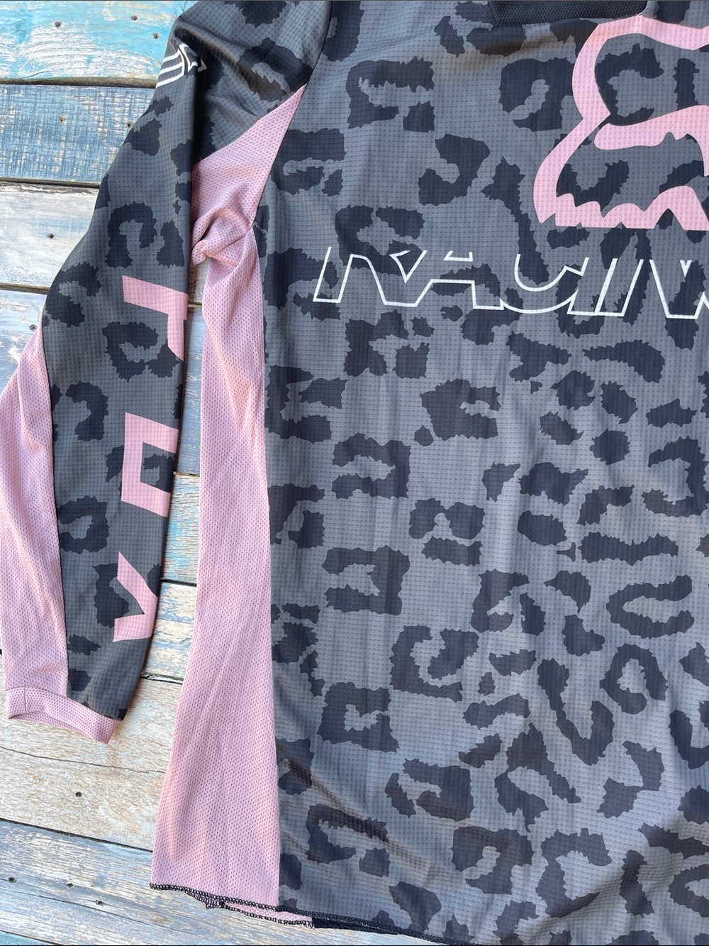 Fox 180 Skew Jersey Women’s Long-Sleeve Racing Jersey - Black & Pink Leopard - Picture 5 of 10